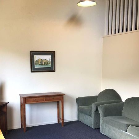Woodlands Motels And Apartments Dunedin Exterior foto