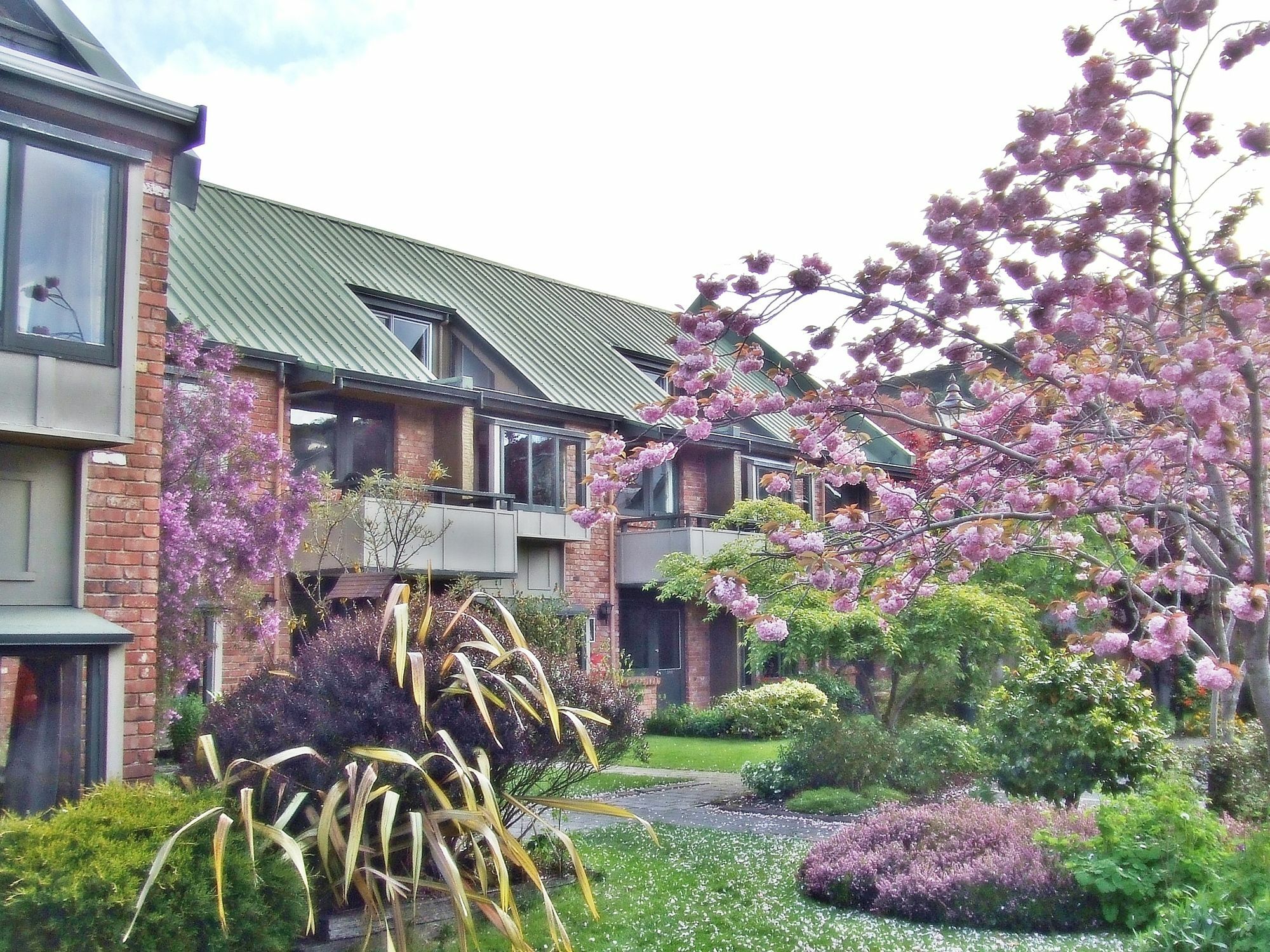 Woodlands Motels And Apartments Dunedin Exterior foto