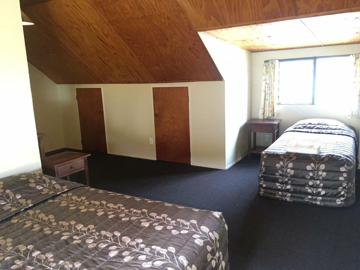 Woodlands Motels And Apartments Dunedin Exterior foto